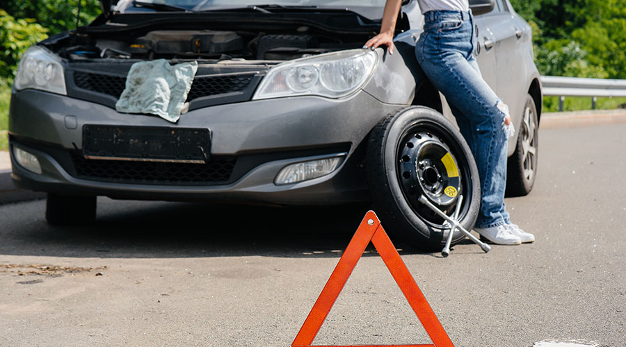 Schnelle Hilfe bei einer Reifenpanne in Möckmühl. Sanovi Reifennotdienst - 24h Notruf +49 (0) 176 862 897 26