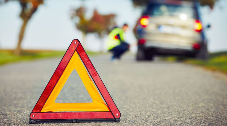 24h Reifenpannendienst in Speyer bei einer Reifenpanne.  24h Notruf +49 (0) 176 862 897 26